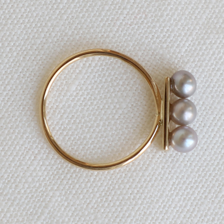 3 Gray Pearls Line 14K Gold Ring