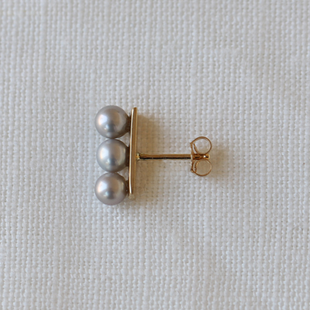 3 Gray Pearls Line 14K Gold Earrings